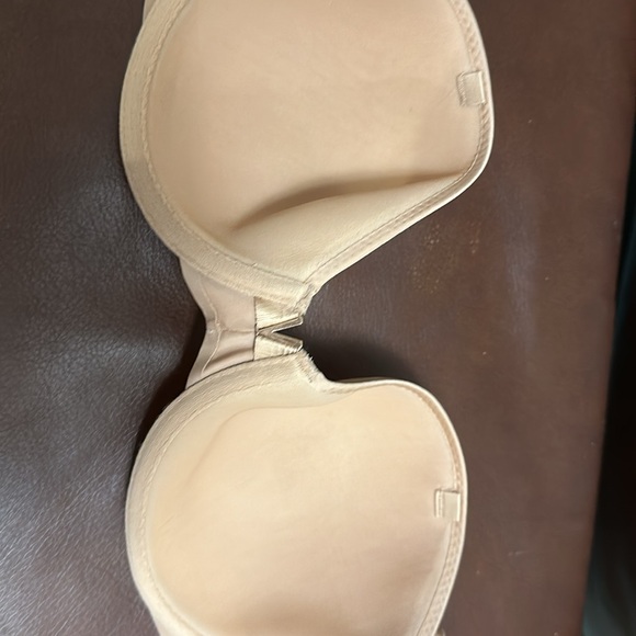 Victoria’s Secret lightly lined strapless bra - Picture 4 of 5